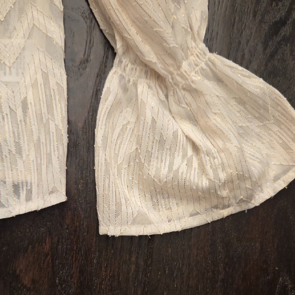 MAETTE BLOUSE LONG BELL SLEEVE V-NECK WHITE/GOLD SHIMMER TUNIC MEDIUM - Picture 5 of 12